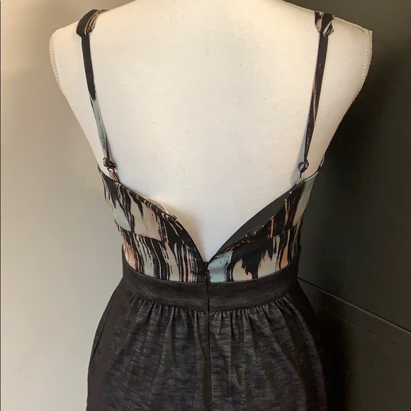 NWT BCBGENERATION Dress with Pockets - Picture 4 of 6